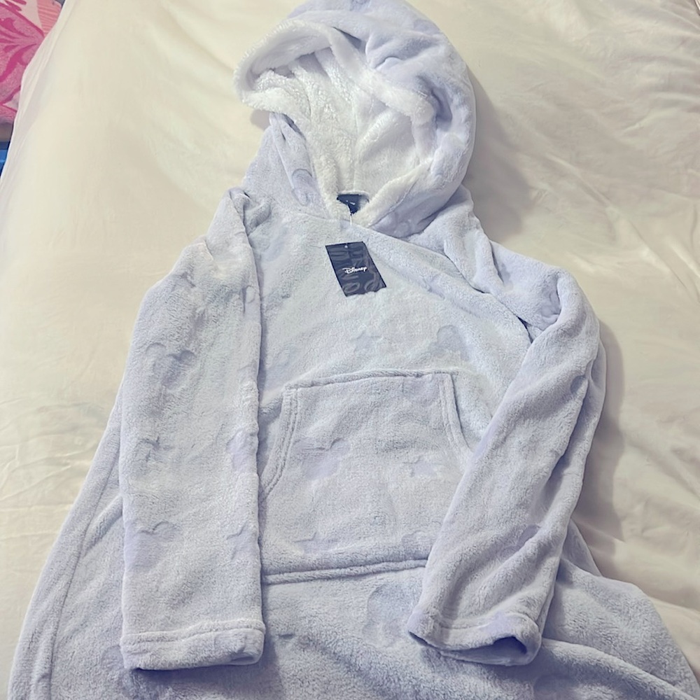 NWT Cuddly Lavender Disney Hooded Sleepshirt w/Front Pocket Pouch